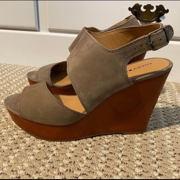 Women’s Lucky Brand Wedges - Picture 4 of 7